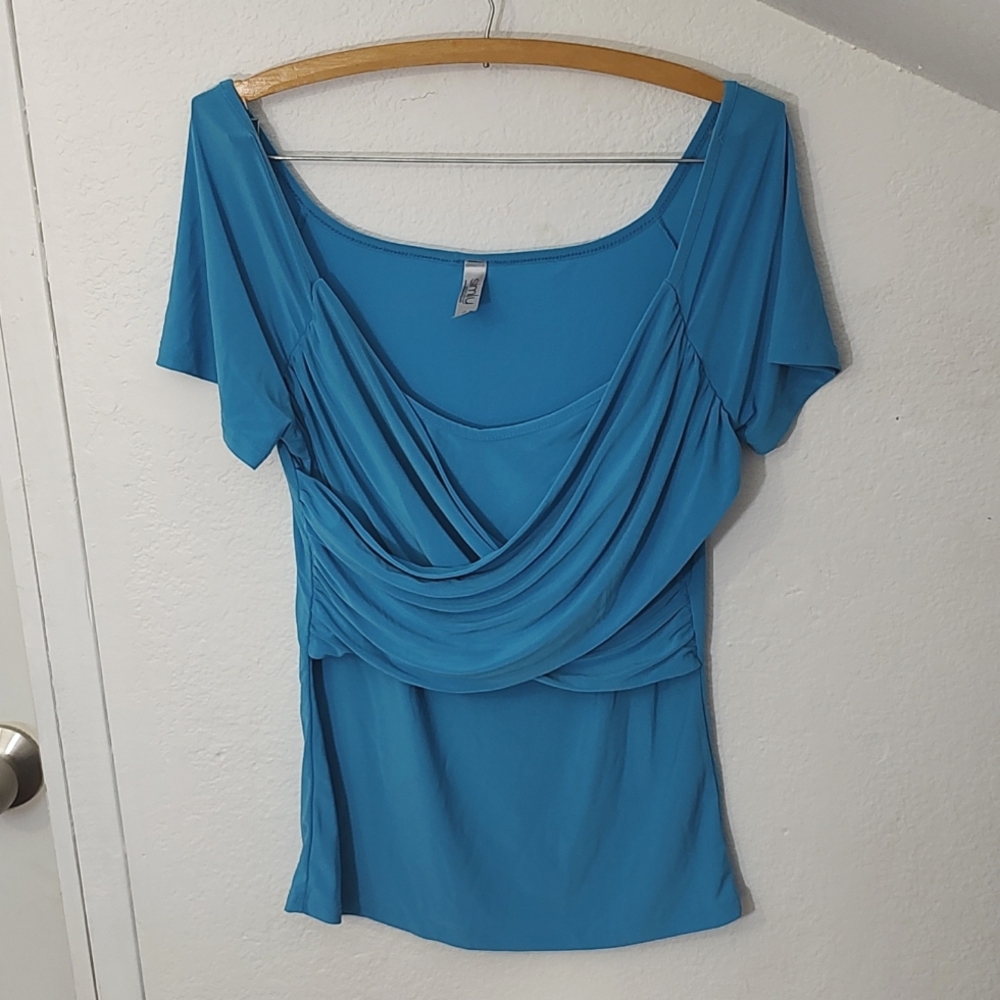 Short Sleeve Deep Scoop Neck Stretch Fit Top
